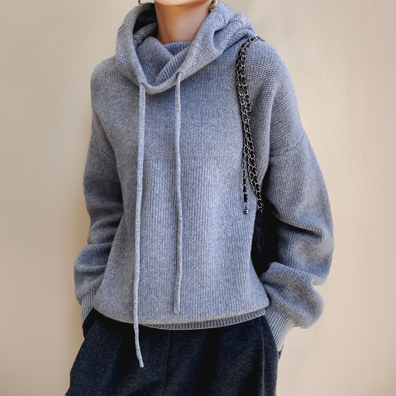 Dana - Knitted Hoodie